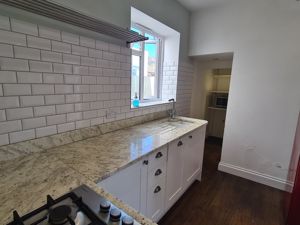 Kitchen- click for photo gallery